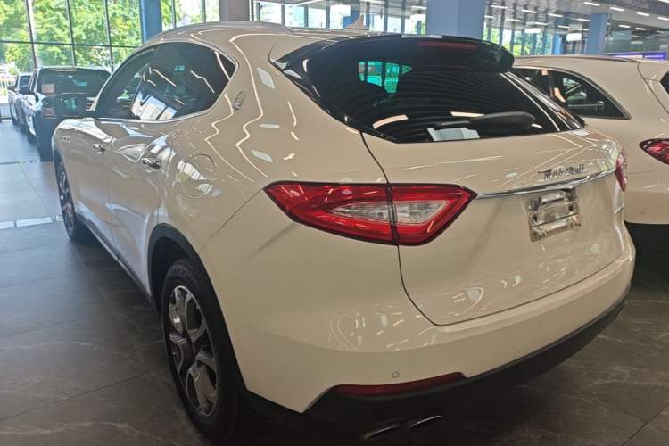 Used Maserati Levante 2016 3.0T Standard Edition Rear Left 45 Deg