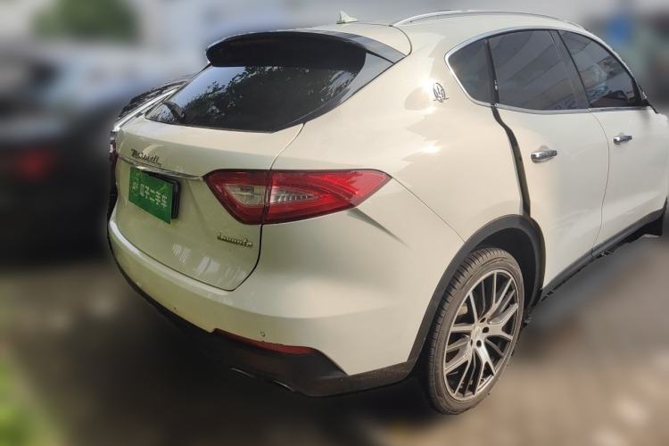 Used Maserati Levante 2016 3.0T Standard Edition Rear Right 45 Deg