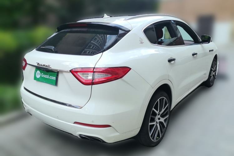 Used Maserati Levante 2016 3.0T Standard Edition Rear Right 45 Deg
