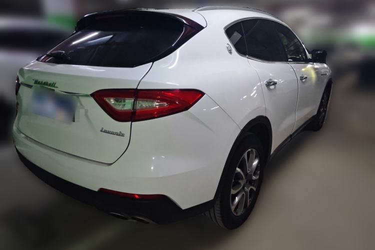 Used Maserati Levante 2016 3.0T Standard Edition Rear Right 45 Deg