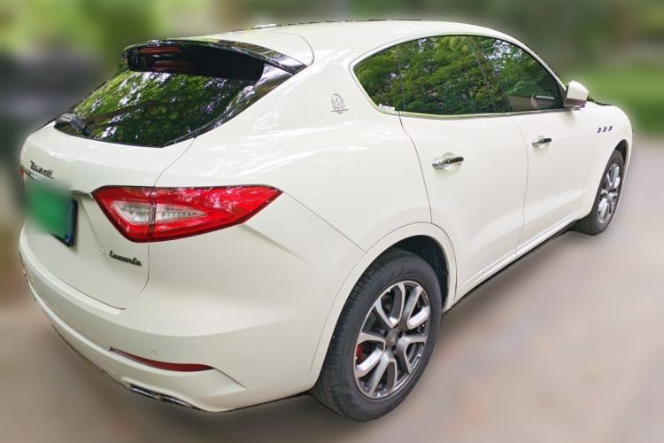 Used Maserati Levante 2016 3.0T Standard Edition Rear Right 45 Deg