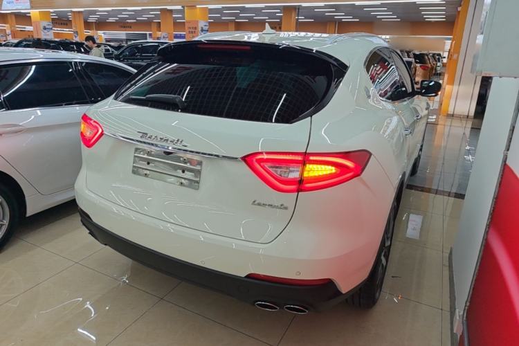 Used Maserati Levante 2016 3.0T Standard Edition Rear Right 45 Deg