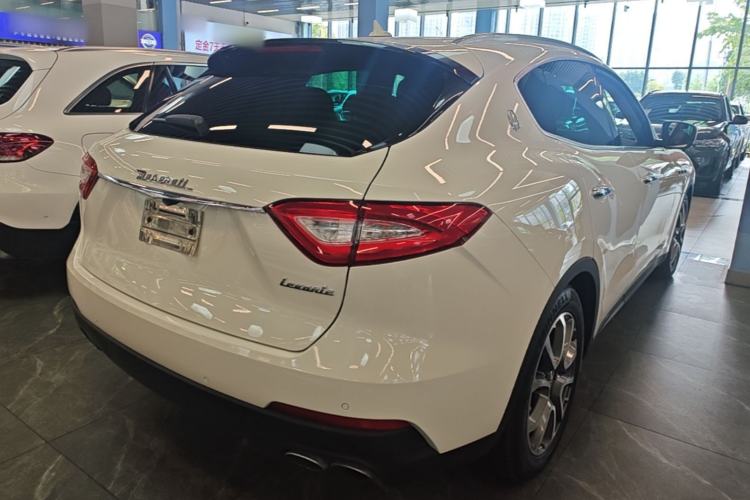 Used Maserati Levante 2016 3.0T Standard Edition Rear Right 45 Deg