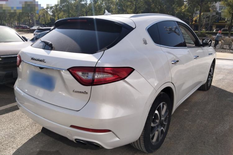 Used Maserati Levante 2016 3.0T Standard Edition Rear Right 45 Deg