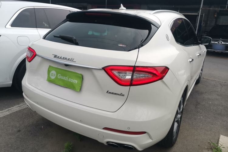 Used Maserati Levante 2016 3.0T Standard Edition Rear Right 45 Deg