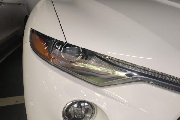 Used Maserati Levante 2016 3.0T Standard Edition Right Front Headlight