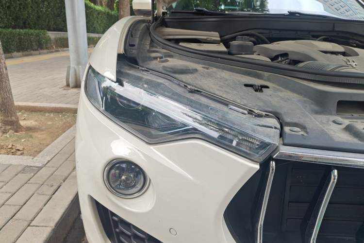 Used Maserati Levante 2016 3.0T Standard Edition Right Front Headlight
