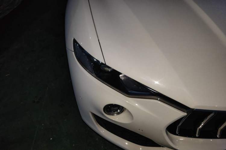 Used Maserati Levante 2016 3.0T Standard Edition Right Front Headlight