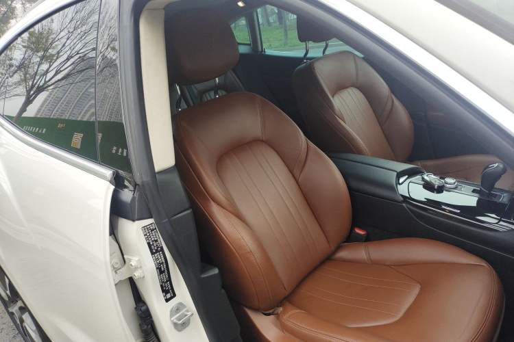 Used Maserati Levante 2016 3.0T Standard Edition Right Front Seat