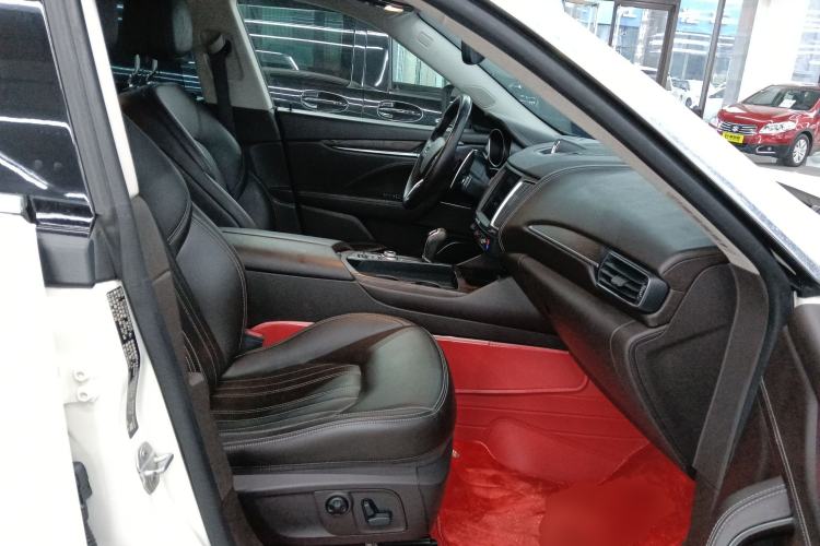 Used Maserati Levante 2016 3.0T Standard Edition Right Front Seat