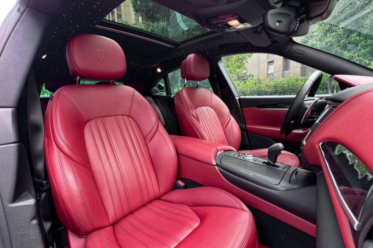 Used Maserati Levante 2016 3.0T Standard Edition Right Front Seat