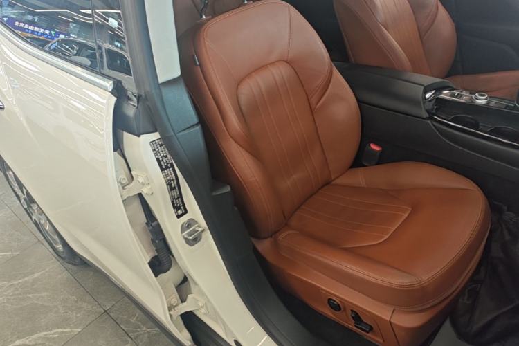 Used Maserati Levante 2016 3.0T Standard Edition Right Front Seat