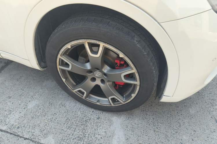 Used Maserati Levante 2016 3.0T Standard Edition Right Front Wheel Hub