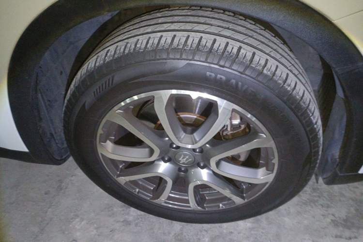 Used Maserati Levante 2016 3.0T Standard Edition Right Front Wheel Hub