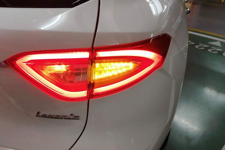 Used Maserati Levante 2016 3.0T Standard Edition Right Rear Taillight