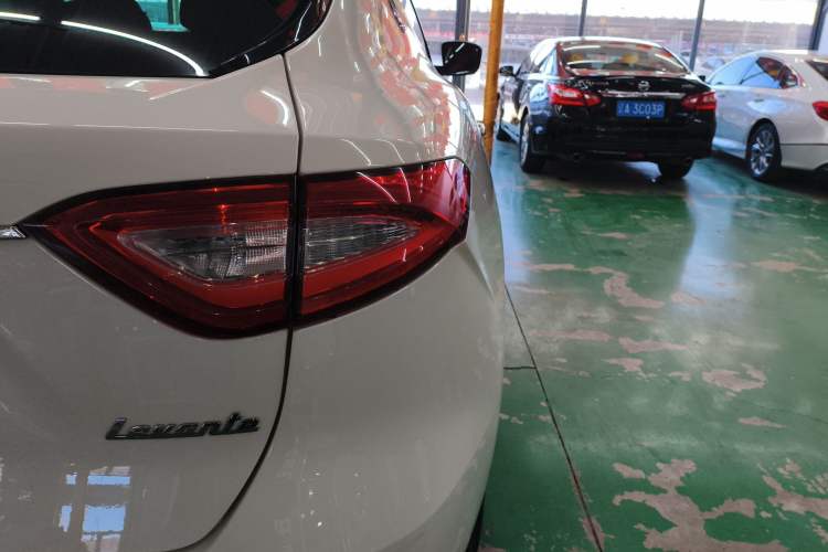 Used Maserati Levante 2016 3.0T Standard Edition Right Rear Taillight