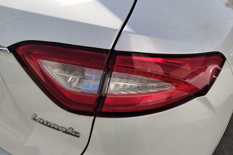 Used Maserati Levante 2016 3.0T Standard Edition Right Rear Taillight