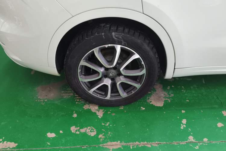 Used Maserati Levante 2016 3.0T Standard Edition Right Rear Wheel Hub