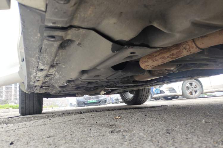 Used Maserati Levante 2016 3.0T Standard Edition Right Side Sill