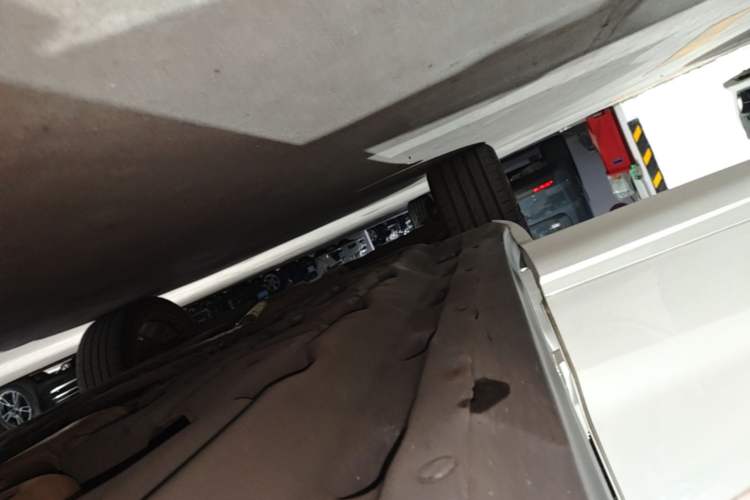 Used Maserati Levante 2016 3.0T Standard Edition Right Side Sill
