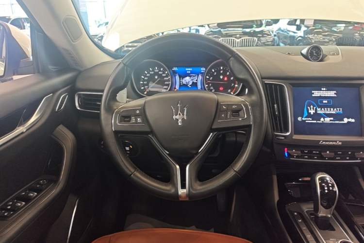 Used Maserati Levante 2016 3.0T Standard Edition Steering Wheel