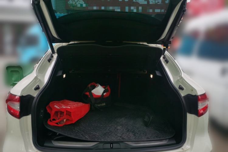 Used Maserati Levante 2016 3.0T Standard Edition Trunk