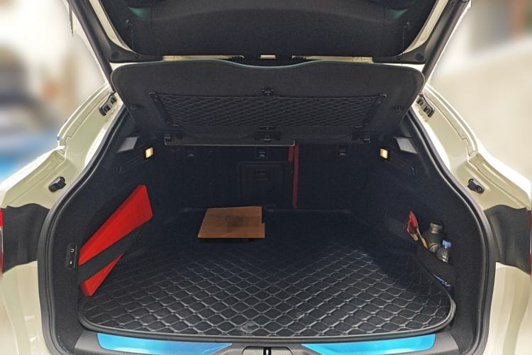 Used Maserati Levante 2016 3.0T Standard Edition Trunk