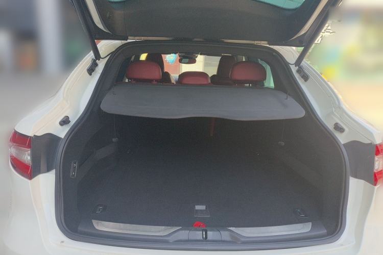 Used Maserati Levante 2016 3.0T Standard Edition Trunk