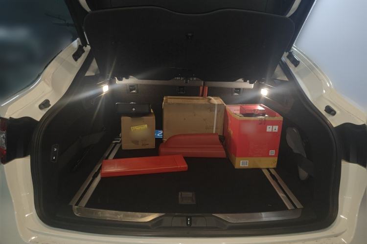 Used Maserati Levante 2016 3.0T Standard Edition Trunk