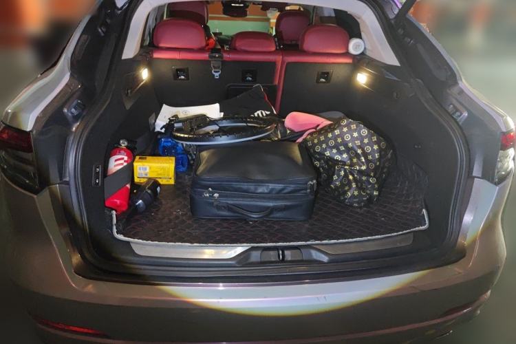 Used Maserati Levante 2016 3.0T Standard Edition Trunk