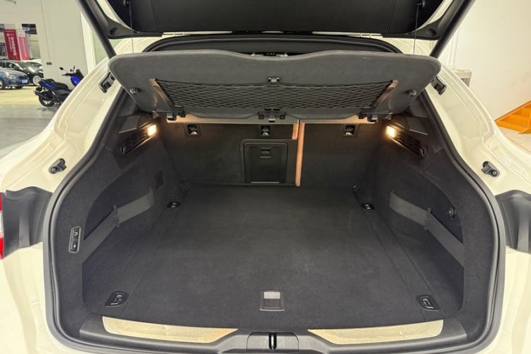 Used Maserati Levante 2016 3.0T Standard Edition Trunk
