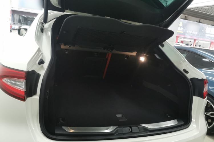 Used Maserati Levante 2016 3.0T Standard Edition Trunk