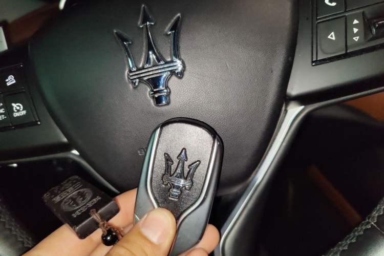 Used Maserati Levante 2016 3.0T Standard Edition Vehicle Key