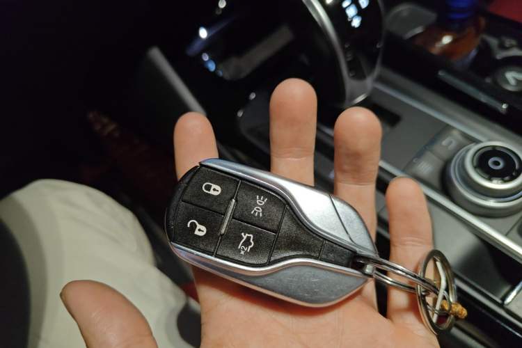 Used Maserati Levante 2016 3.0T Standard Edition Vehicle Key