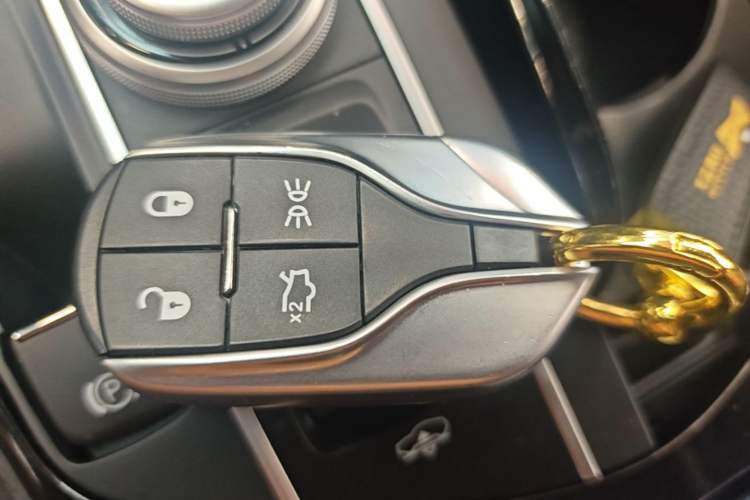 Used Maserati Levante 2016 3.0T Standard Edition Vehicle Key