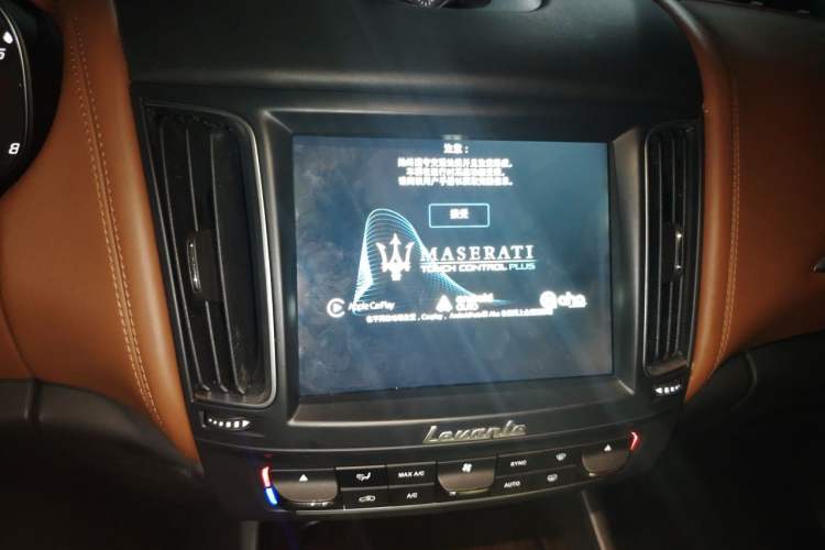 Used Maserati Levante 2016 3.0T S Standard Model Audio And AC Panel