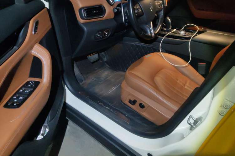 Used Maserati Levante 2016 3.0T Standard Edition Driver Seat