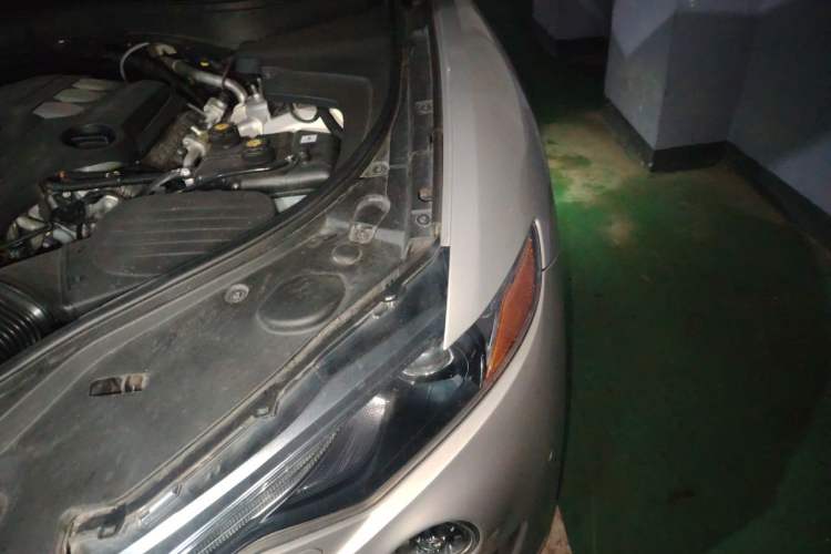Used Maserati Levante 2016 3.0T S Standard Model Engine Bay Left