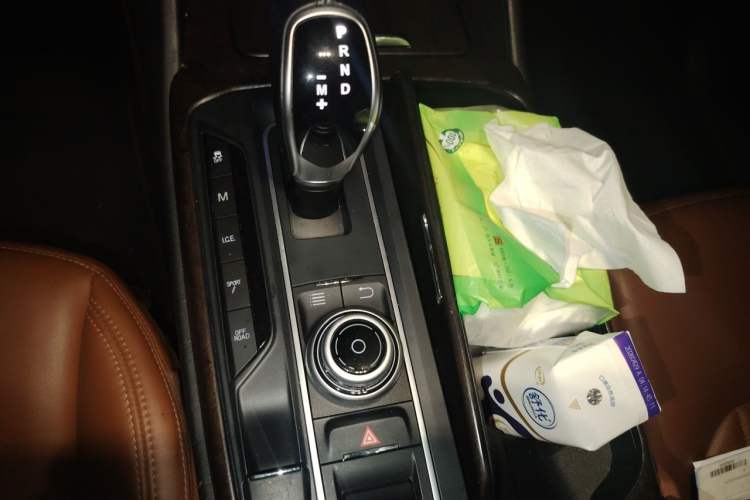 Used Maserati Levante 2016 3.0T S Standard Model Gear Lever