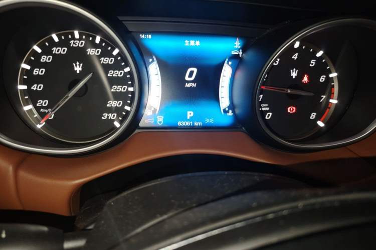 Used Maserati Levante 2016 3.0T S Standard Model Odometer Close Up