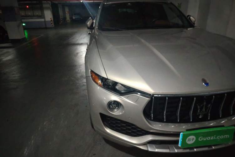 Used Maserati Levante 2016 3.0T S Standard Model Right Front Headlight