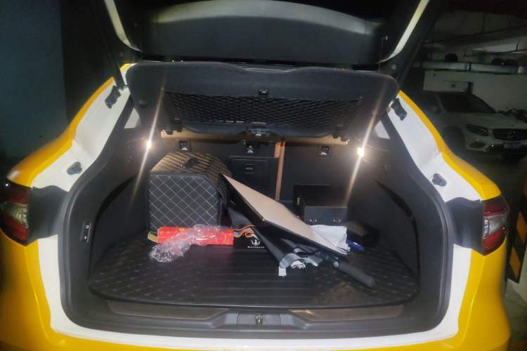 Used Maserati Levante 2016 3.0T Standard Edition Trunk