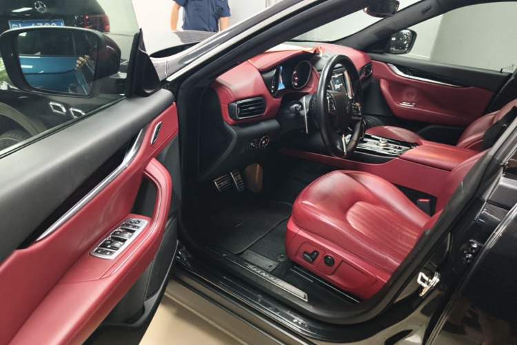 Used Maserati Levante  Driver Seat