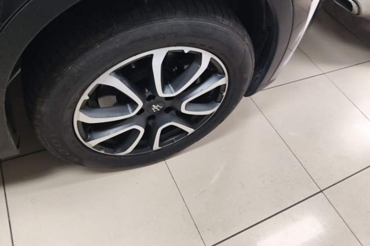 Used Maserati Levante  Right Front Wheel Hub