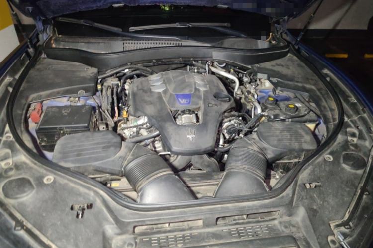 Used Maserati Levante  Engine Bay