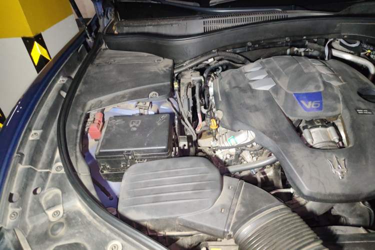 Used Maserati Levante  Engine Bay Right