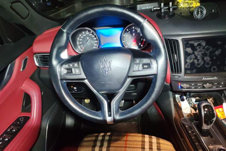 Used Maserati Levante  Steering Wheel