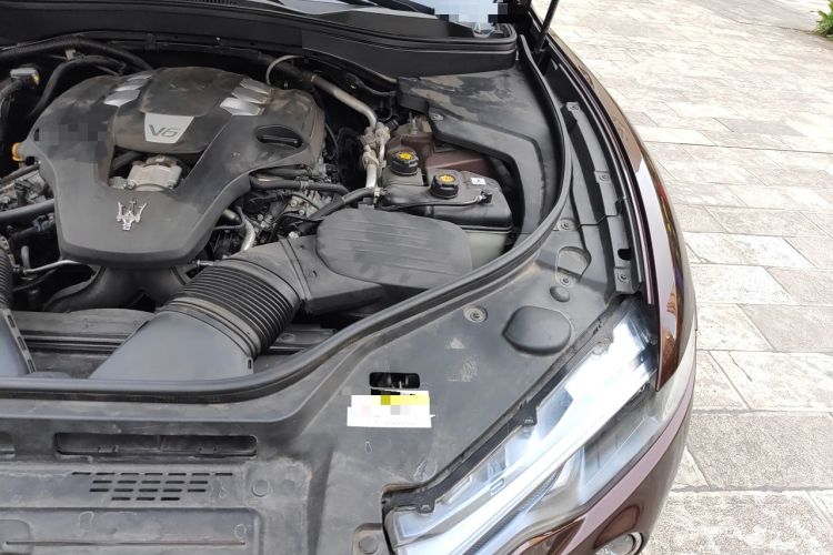 Used Maserati Levante  Engine Bay Left