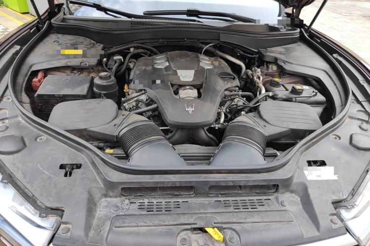 Used Maserati Levante  Engine Bay