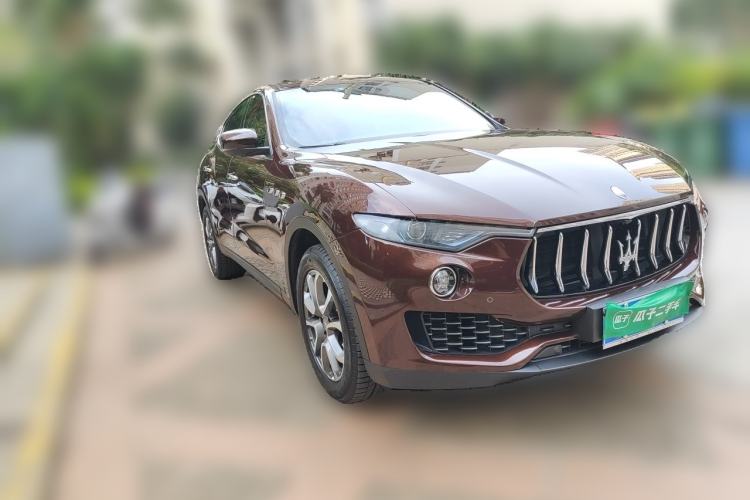 Used Maserati Levante  Front Right 45 Deg
